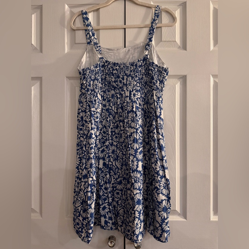 Rewind Blue and White Floral Dress - Picture 3 of 7
